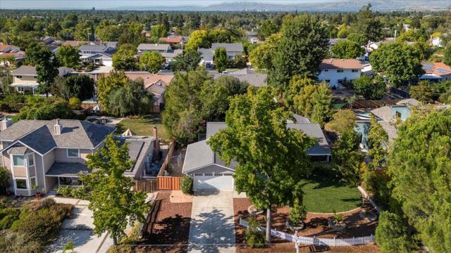 119 Belcrest Drive, Los Gatos CA: https://media.crmls.org/mediaz/a796ed23-f9a1-483c-9a14-50ac0ed9c808.jpg
