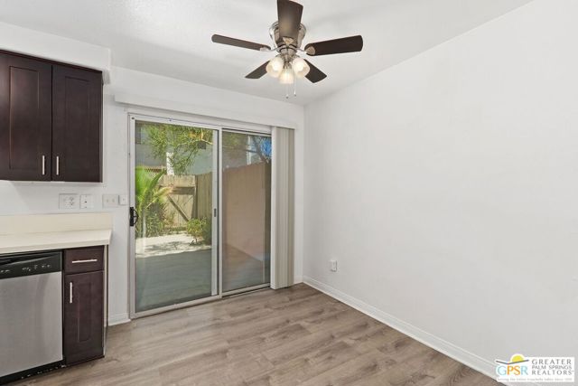 1852 N Mira Loma Way, Palm Springs CA: https://media.crmls.org/mediaz/a797bdce-c750-4e64-a747-c20cd8e5e368.jpg