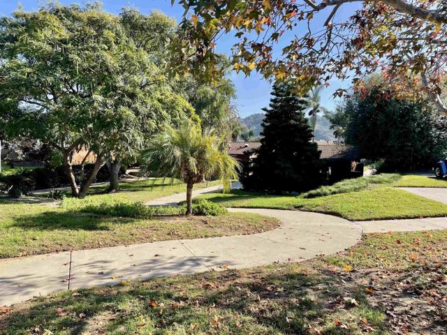 2422 Caminito Ocean Cv, Cardiff by the Sea CA: https://media.crmls.org/mediaz/a797d084-1b35-4277-9aae-73488cdf633e.jpg