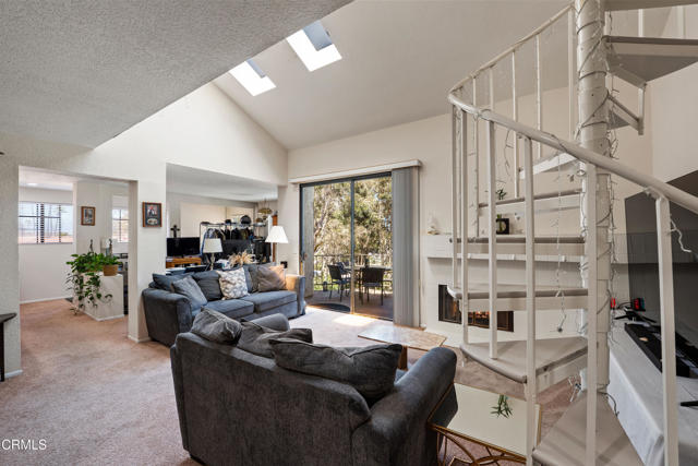 Detail Gallery Image 7 of 31 For 2200 Martinique Ln, Oxnard,  CA 93035 - 2 Beds | 2 Baths