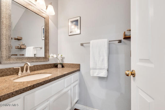 5092 Benedict Court, Oak Park CA: https://media.crmls.org/mediaz/a7986b0c-f9ee-4dc7-ac0d-268baff6ec2a.jpg