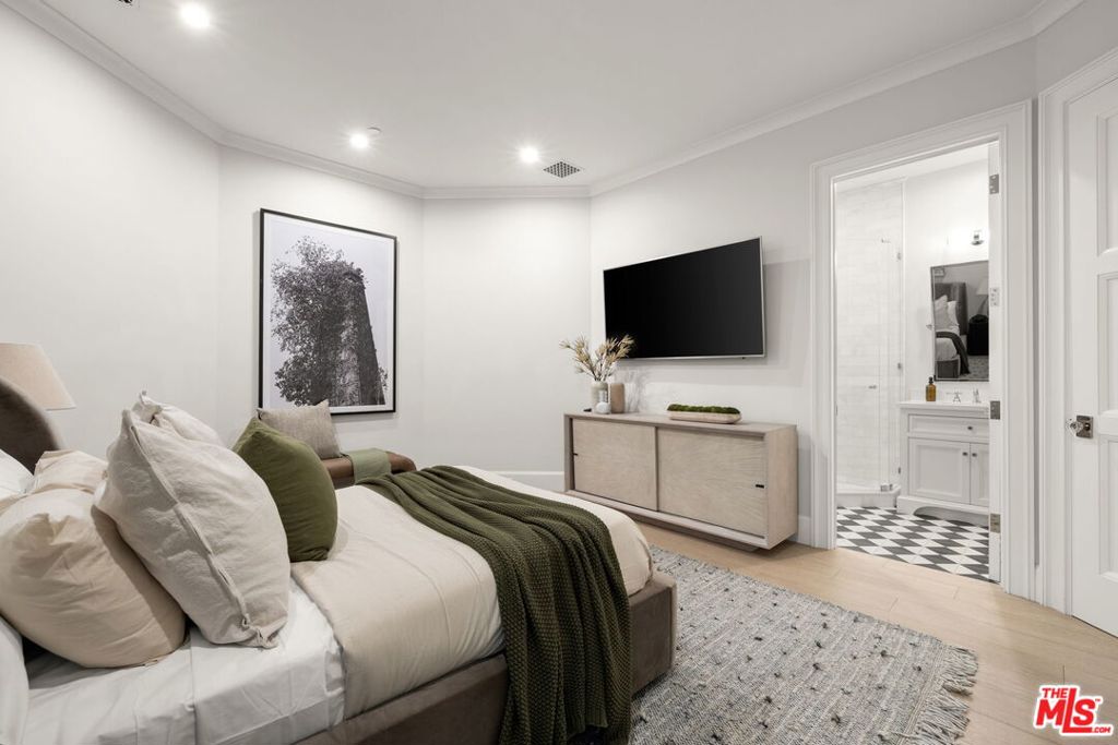 MLS #26940719 image #46