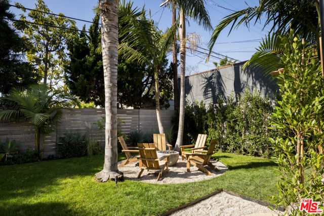 3981 Beethoven Street, Los Angeles CA: https://media.crmls.org/mediaz/a79af5e6-8f54-49fe-aa9b-5742f185666e.jpg