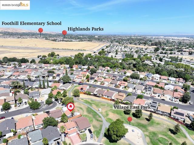 3104 Cedar Ct, Antioch CA: https://media.crmls.org/mediaz/a79be779-c60c-4a78-b3d4-3b5af0b6111a.jpg