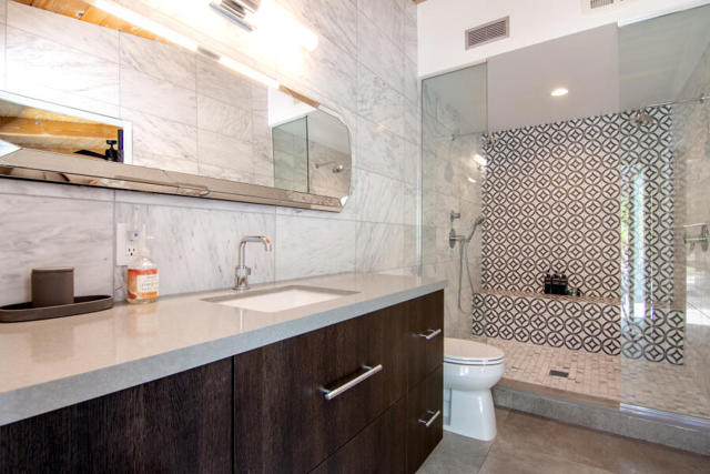 783 N Rose Avenue, Palm Springs CA: https://media.crmls.org/mediaz/a79d54ac-e99f-41ed-a309-b775bcbbbe7d.jpg