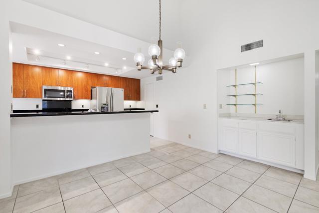 73481 Poinciana Place, Palm Desert CA: https://media.crmls.org/mediaz/a79d8acd-1b5a-460d-b342-ed3a9eb5b467.jpg