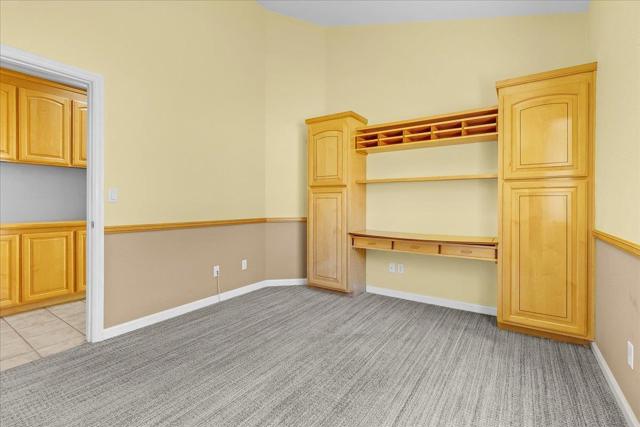 21775 Woodrose Place, Salinas CA: https://media.crmls.org/mediaz/a79eaa49-a805-4972-a5fe-7f1af1d6ef72.jpg