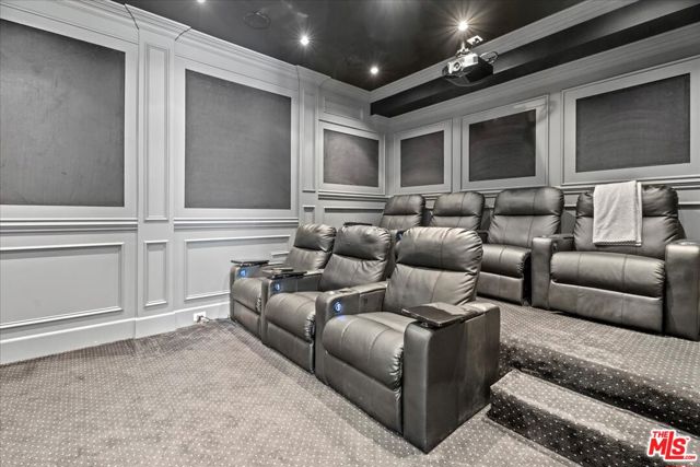4105 Bellingham Avenue, Studio City CA: https://media.crmls.org/mediaz/a79ebf6f-5f71-4332-af09-771eed128726.jpg