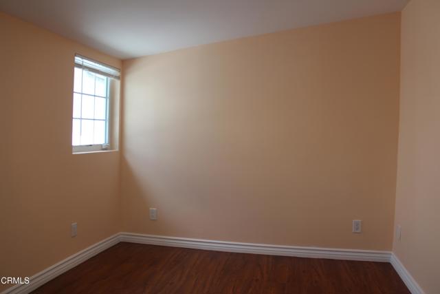 1726 1/2 Chevy Chase E Drive, Glendale CA: https://media.crmls.org/mediaz/a79ef9ff-7f1e-4912-80a4-97f4f817676e.jpg