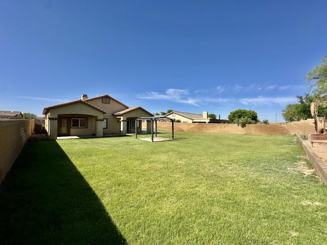 3827 Sandy Point Drive, Blythe CA: https://media.crmls.org/mediaz/a79f6928-e617-4e46-aed6-7e48efeb5aa8.jpg
