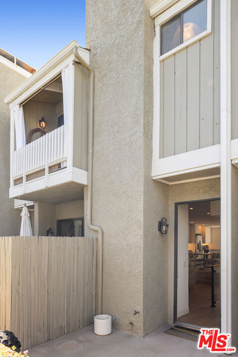 11656 Nebraska Avenue, Los Angeles CA: https://media.crmls.org/mediaz/a79fee35-a1c8-4eeb-a708-7ae0bf6ff56a.jpg