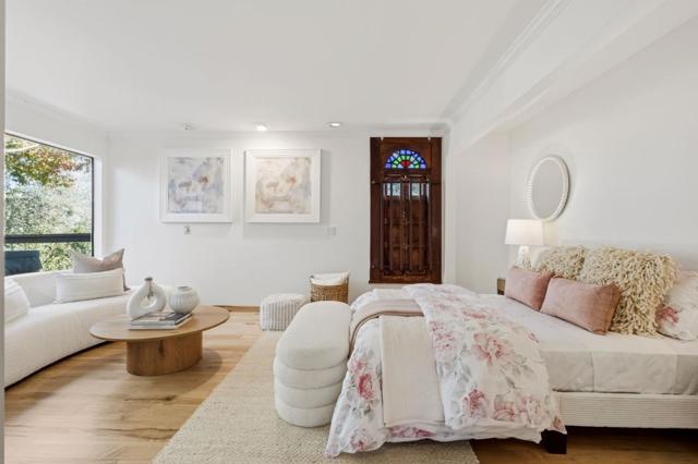 711 W California Way, Redwood City CA: https://media.crmls.org/mediaz/a7a1900a-515a-4786-9ea6-7ee7a44f9611.jpg