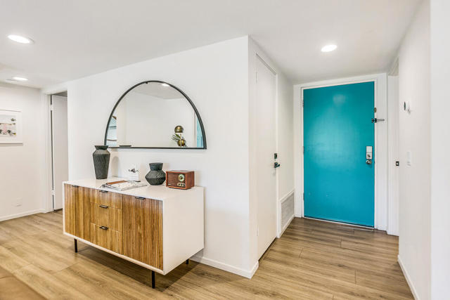 73879 Club Circle Dr, Palm Desert CA: https://media.crmls.org/mediaz/a7a1e6eb-8967-46cf-9d41-ba6d2517ab98.jpg