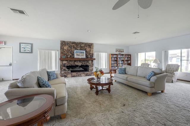 Detail Gallery Image 25 of 28 For 1014 Plover Way, Oceanside,  CA 92057 - 2 Beds | 2 Baths