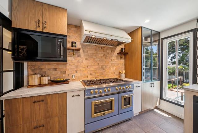 985 Capitola Way, Santa Clara CA: https://media.crmls.org/mediaz/a7a30de4-292d-4e37-971f-8f5716721544.jpg
