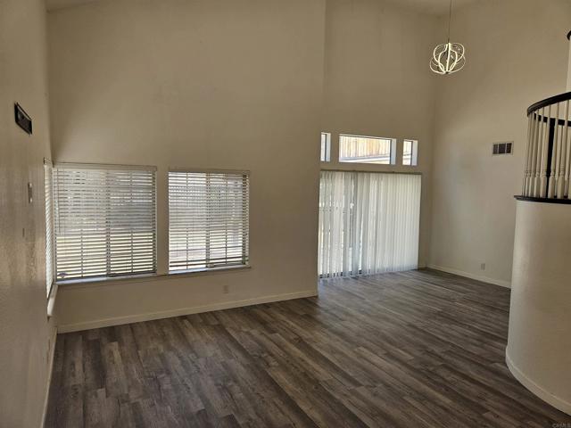 43075 Corte Fresca, Temecula CA: https://media.crmls.org/mediaz/a7a333a7-ff73-4221-beed-0a00e4318aae.jpg