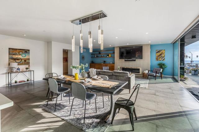 165 Pine Ave, Carlsbad CA: https://media.crmls.org/mediaz/a7a3ca68-b2fa-420b-9cc5-dd276d1f9d09.jpg