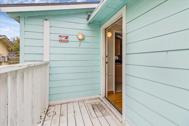 1195 Elm Avenue, Seaside CA: https://media.crmls.org/mediaz/a7a3eb1c-663a-41ee-964f-11f025336269.jpg