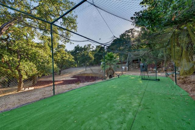 15098 Elm, Monte Sereno CA: https://media.crmls.org/mediaz/a7a4ad17-b966-4503-a03a-862d53615db2.jpg