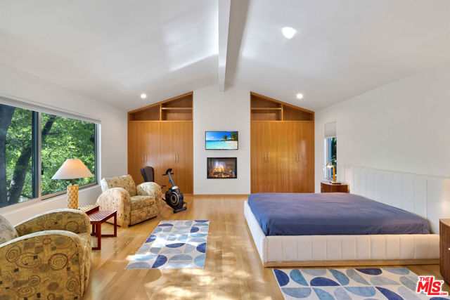 2753 Nichols Canyon Road, Los Angeles CA: https://media.crmls.org/mediaz/a7a5d73b-803e-409a-b922-19cc8fbf02a5.jpg