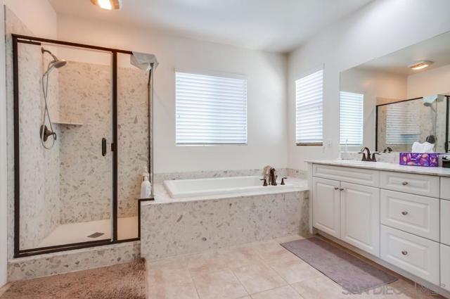 908 Hydra Ct, San Marcos CA: https://media.crmls.org/mediaz/a7a68b90-b2fd-4274-b190-bad6f7fbc33e.jpg