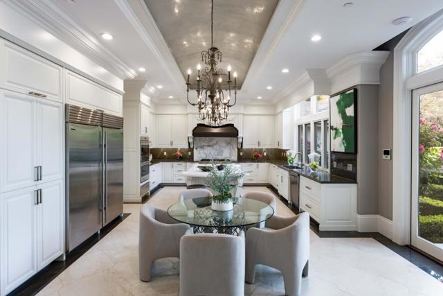 176 Encinal Avenue, Atherton CA: https://media.crmls.org/mediaz/a7a7504a-8dbe-4c6b-aef5-499fff597de1.jpg
