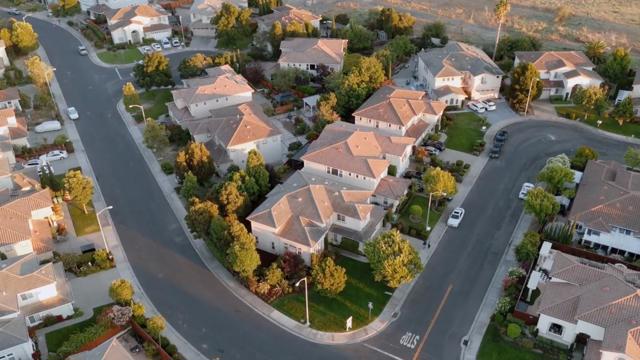 34798 Williams Way, Union City CA: https://media.crmls.org/mediaz/a7a830ae-b217-4d89-98b1-68b7cc14ed34.jpg