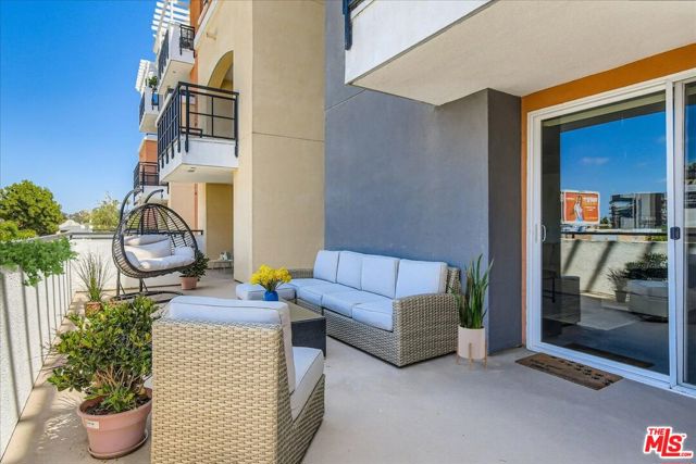 3650 5th Avenue, San Diego CA: https://media.crmls.org/mediaz/a7a8f5e5-dd12-4d71-b8d4-c1c08f7fb0d5.jpg