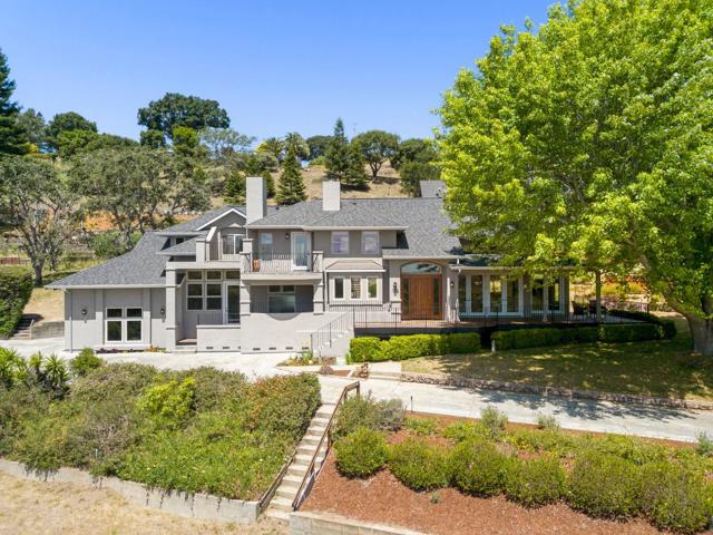 125 Orchard Heights Lane, Corralitos CA: https://media.crmls.org/mediaz/a7a9cdd8-b8de-4c57-a4bc-8cf2b586d95b.jpg