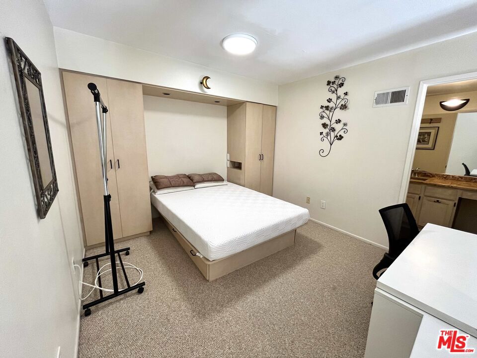 MLS #25577585 img 25