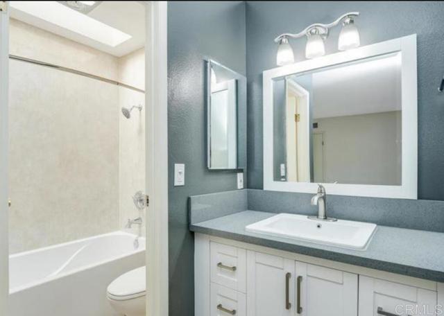5366 Lake Murray Boulevard, La Mesa CA: https://media.crmls.org/mediaz/a7a9fd1f-78d9-443a-b542-7dd3a53c3c27.jpg