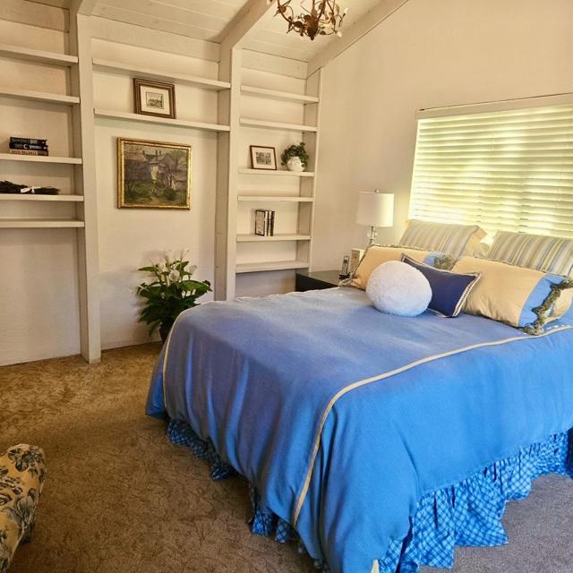 0 Ocean Avenue 1 NE Santa Rita, Carmel CA: https://media.crmls.org/mediaz/a7aaeb1f-d8cf-48a6-98aa-50cb4b25e71b.jpg