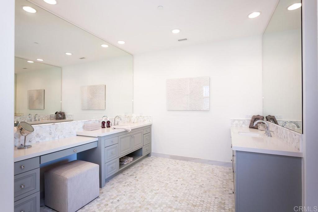 1010 Scarlet Way - photo 16