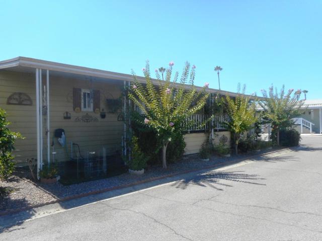 Detail Gallery Image 21 of 27 For 2300 E Valley #84,  Escondido,  CA 92027 - 2 Beds | 2 Baths