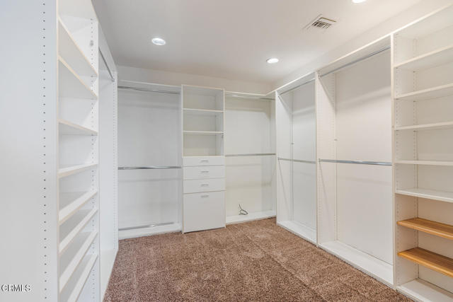 Detail Gallery Image 27 of 50 For 2221 Kingsbridge Ln, Oxnard,  CA 93035 - 3 Beds | 3 Baths