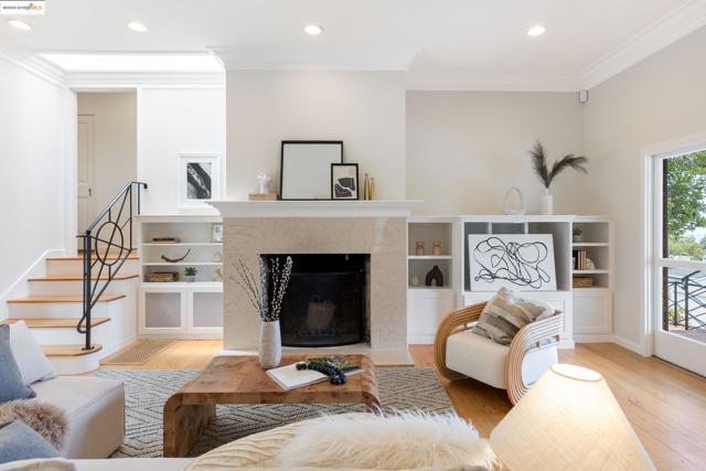 2333 Leimert Blvd, Oakland CA: https://media.crmls.org/mediaz/a7ac0c69-c008-49a7-8b45-eb2f53399a0d.jpg