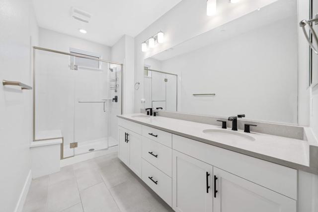 581 Yale Way, San Jose CA: https://media.crmls.org/mediaz/a7ac1934-7f6f-4945-84a3-973b2165c8bd.jpg