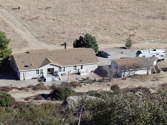 36748 Parrot Mountain Road, Ranchita CA: https://media.crmls.org/mediaz/a7ac81e7-e3ca-4de1-9d11-00fd9b7b3c85.jpg
