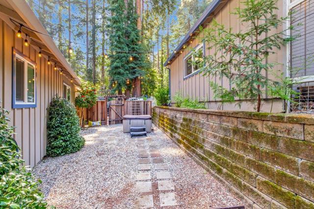 165 Saint Francis Drive, Boulder Creek CA: https://media.crmls.org/mediaz/a7ae17a1-ec05-44fb-b5de-8b44baa4a3b7.jpg
