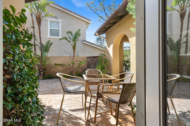 1728 Bluesage Court, Simi Valley CA: https://media.crmls.org/mediaz/a7ae6a8c-50e7-46e8-88dc-0e1de1cd31e3.jpg