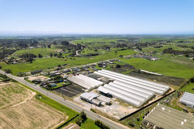 2150 Elkhorn Road, Castroville CA: https://media.crmls.org/mediaz/a7aeb65e-604e-4434-a651-51ad00166f55.jpg