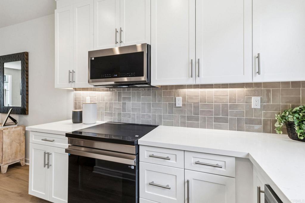 2523 Delphinium Lane - photo 7