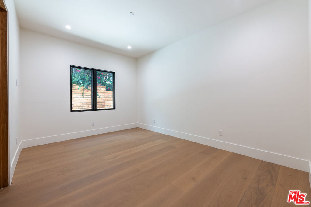 MLS #26862219 image #21