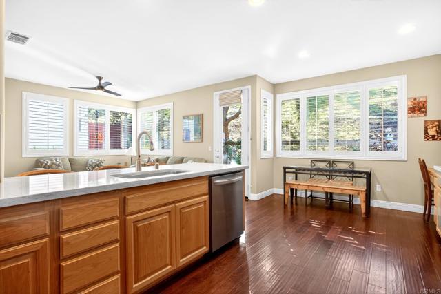 Detail Gallery Image 25 of 62 For 5531 Foxtail Loop, Carlsbad,  CA 92010 - 3 Beds | 2/1 Baths