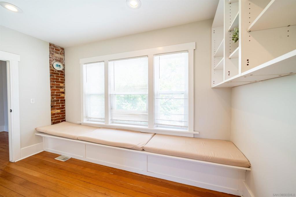 2846 30 St - photo 20