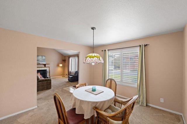 126 Cypress Lakes Court, Marina CA: https://media.crmls.org/mediaz/a7b25758-1068-42bb-a4f5-fe46483066bb.jpg