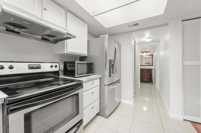7108 Coral Gables Circle, San Jose CA: https://media.crmls.org/mediaz/a7b34a3b-f6b6-41f2-94a4-b80d3930c541.jpg