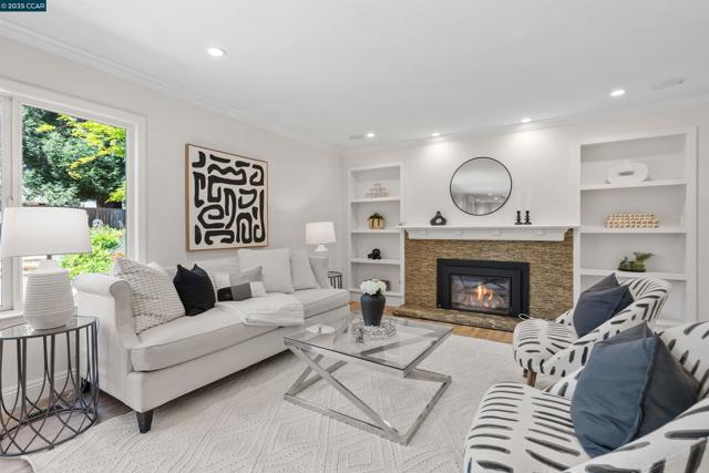 410 Hampton Court, San Ramon CA: https://media.crmls.org/mediaz/a7b4c7d0-2f37-4976-9083-bf0aaa315939.jpg