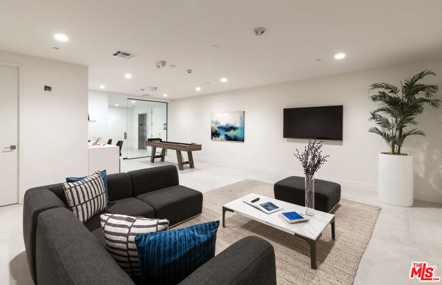 3651 Regal Place, Los Angeles CA: https://media.crmls.org/mediaz/a7b57ce1-dd9e-4969-958a-95a1032954dc.jpg