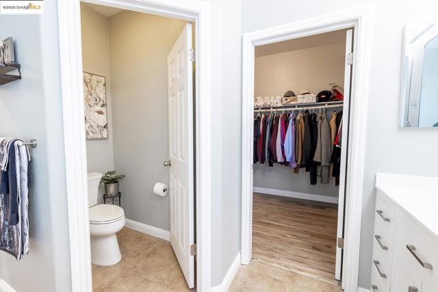 1856 Buck Mountain Court, Antioch CA: https://media.crmls.org/mediaz/a7b599a4-1924-463b-969f-88de8475cf72.jpg